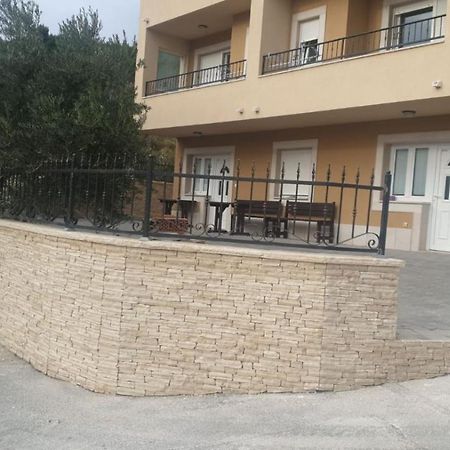 Ferdo 2 Apartment มาคาร์สกา ภายนอก รูปภาพ