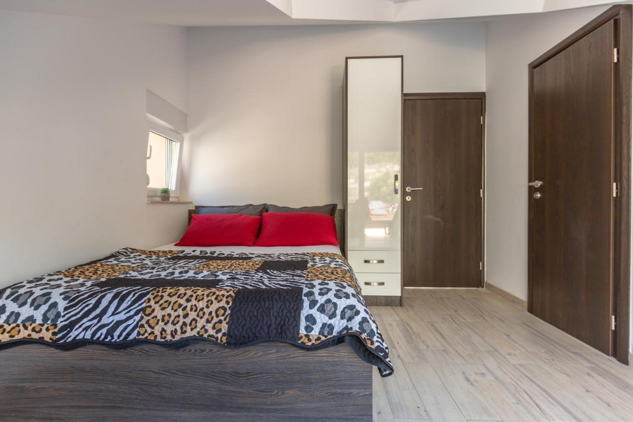 Ferdo 2 Apartment มาคาร์สกา ภายนอก รูปภาพ